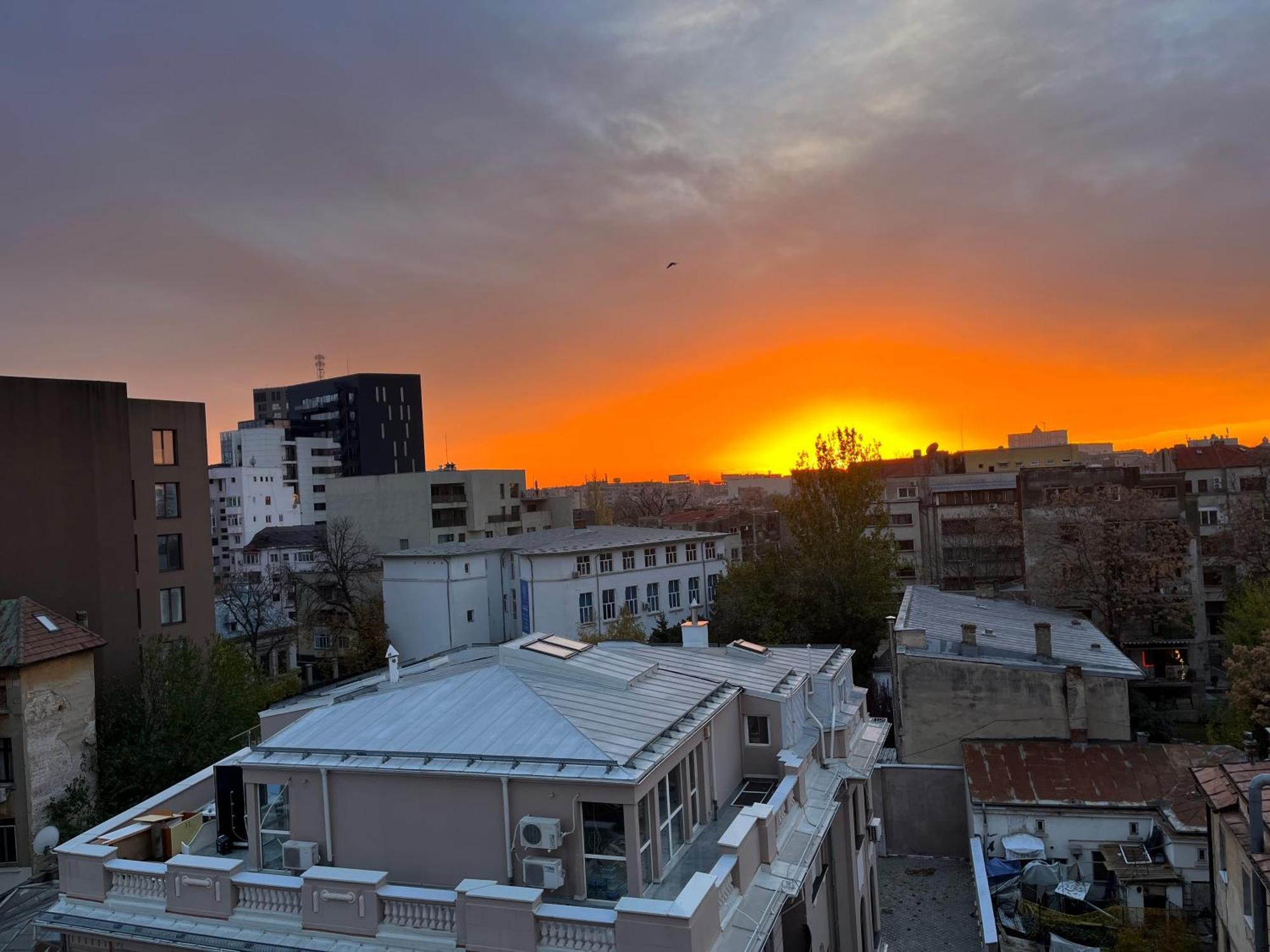 Terrace View Downtown Studio Bucharest Exterior photo